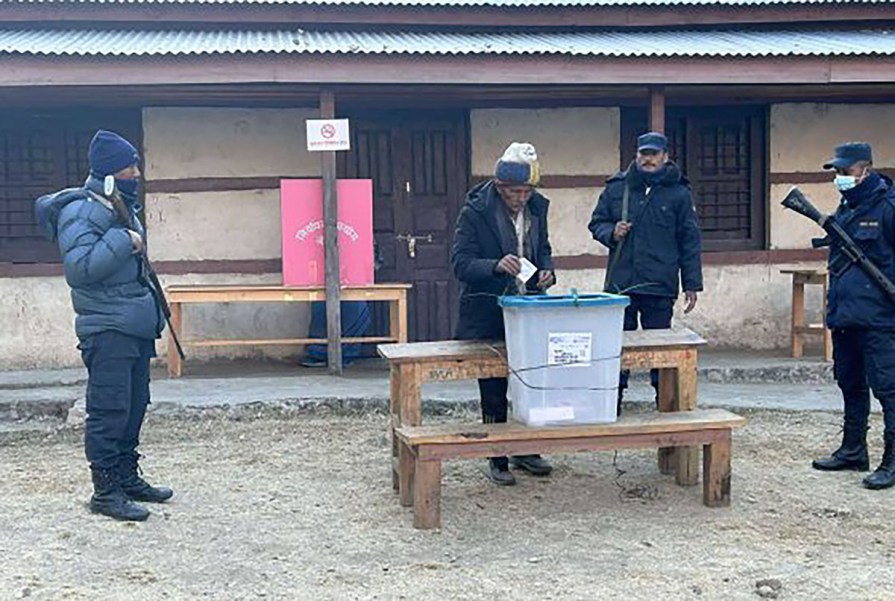 स्थानीय तह उपनिर्वाचन : करिब ६२ प्रतिशत मतदान